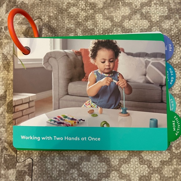 Lovevery: Threadable bead kit & Drawstring bag - Picture 4 of 5